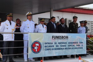 Imagem da notícia - Controlador-Geral do Estado participa de solenidade alusiva aos 21 anos de emancipação do Corpo de Bombeiros Militar do Amazonas