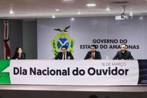 Imagem da notícia - CGE destaca avanços do sistema de Ouvidorias do Governo durante evento em alusão ao Dia do Ouvidor